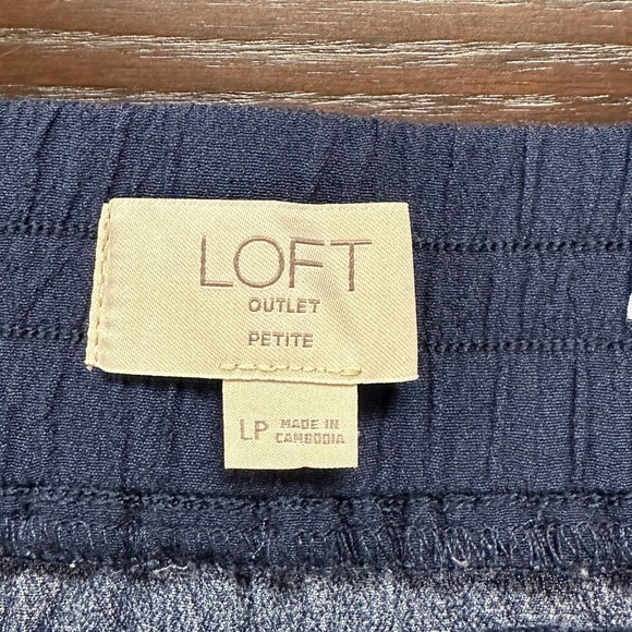 *LOFT* Petite Navy x White Polka Dot Flowy Skirt Size LP - Picture 4 of 5